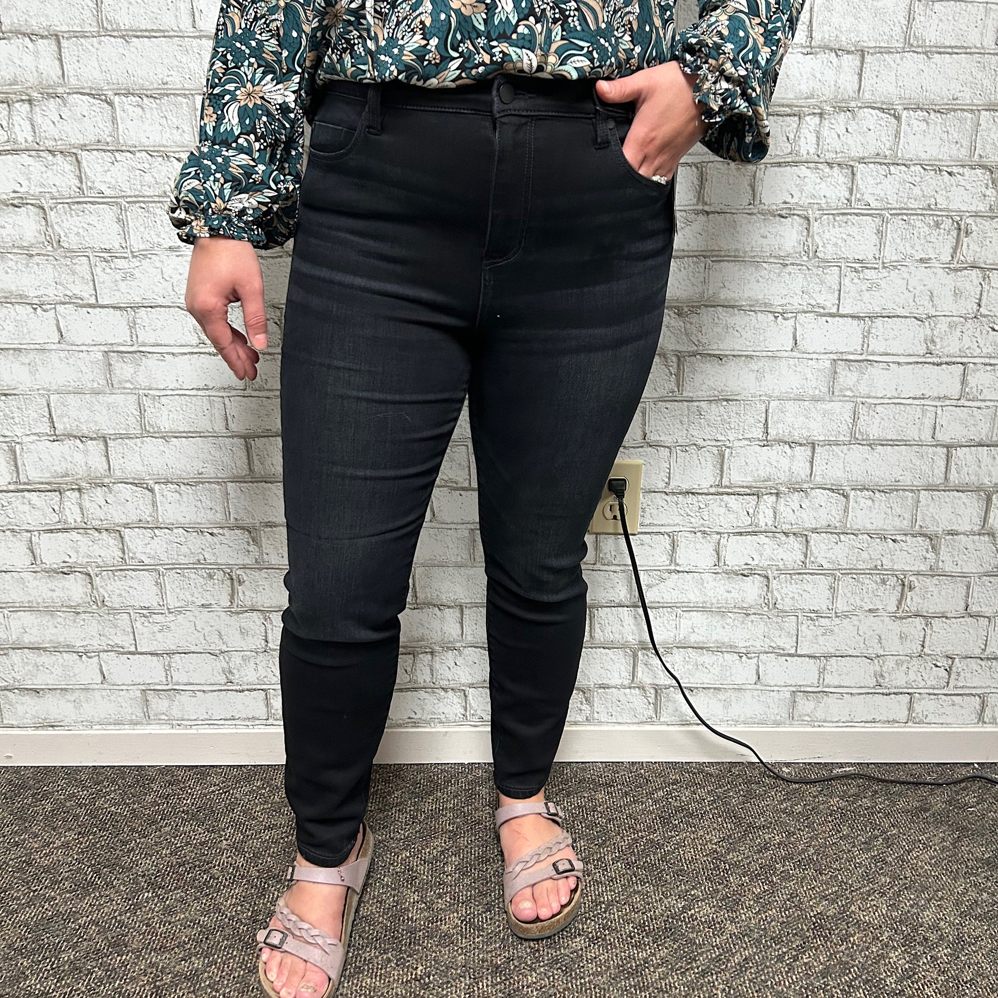 Abby High-rise Ankle Skinny- Apollo