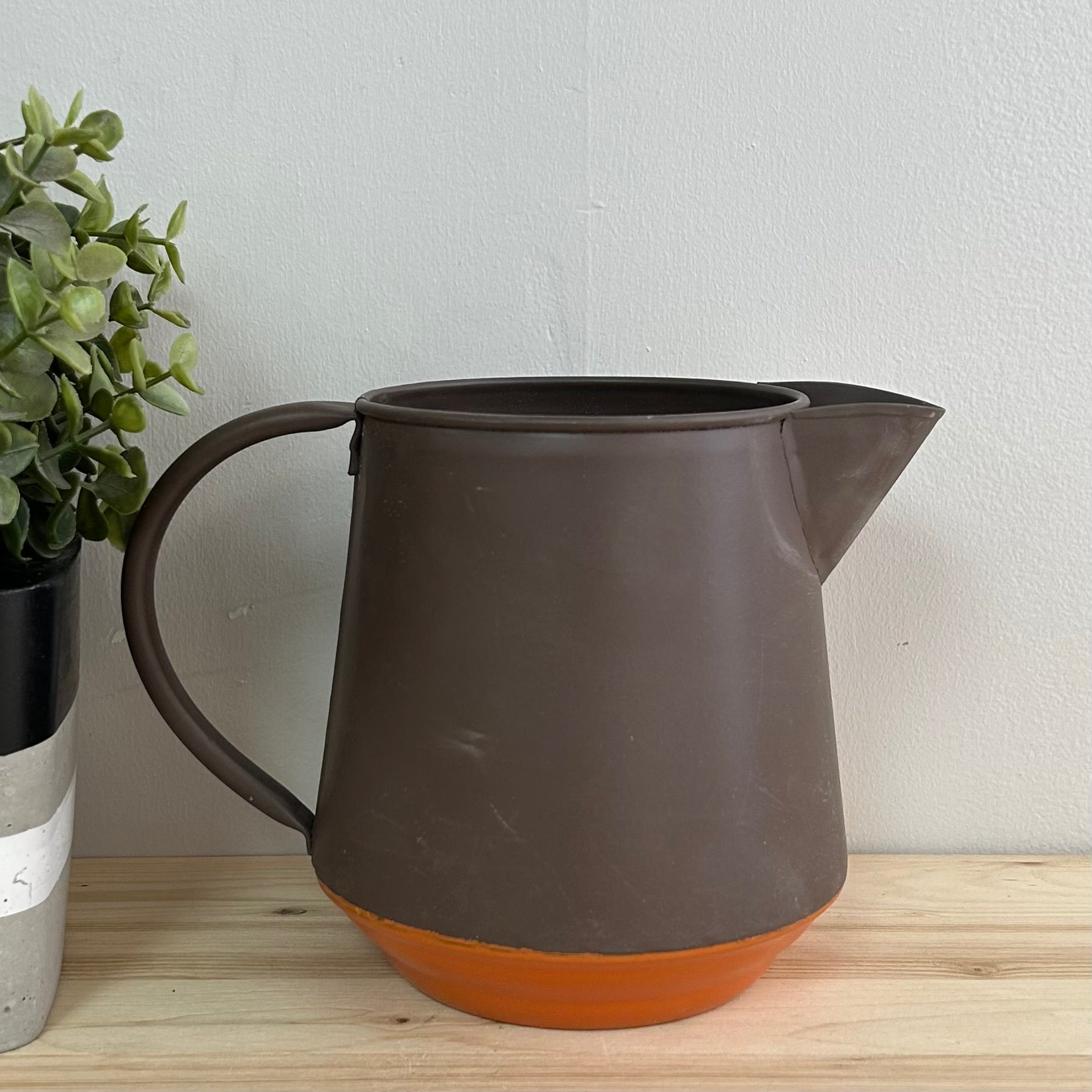 Metal Embossed Sunflower Planter