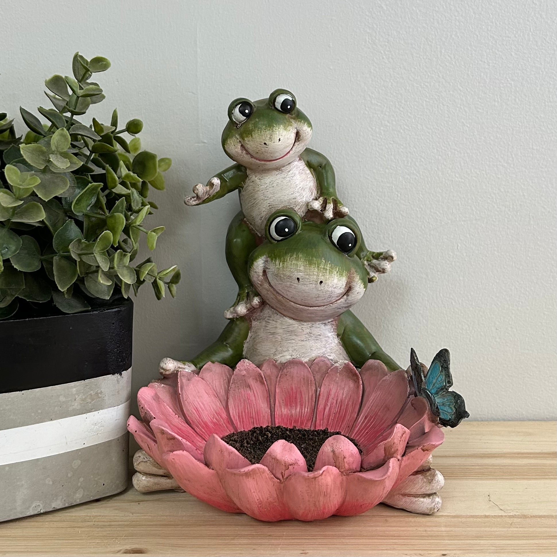 Frog Bird Feeder