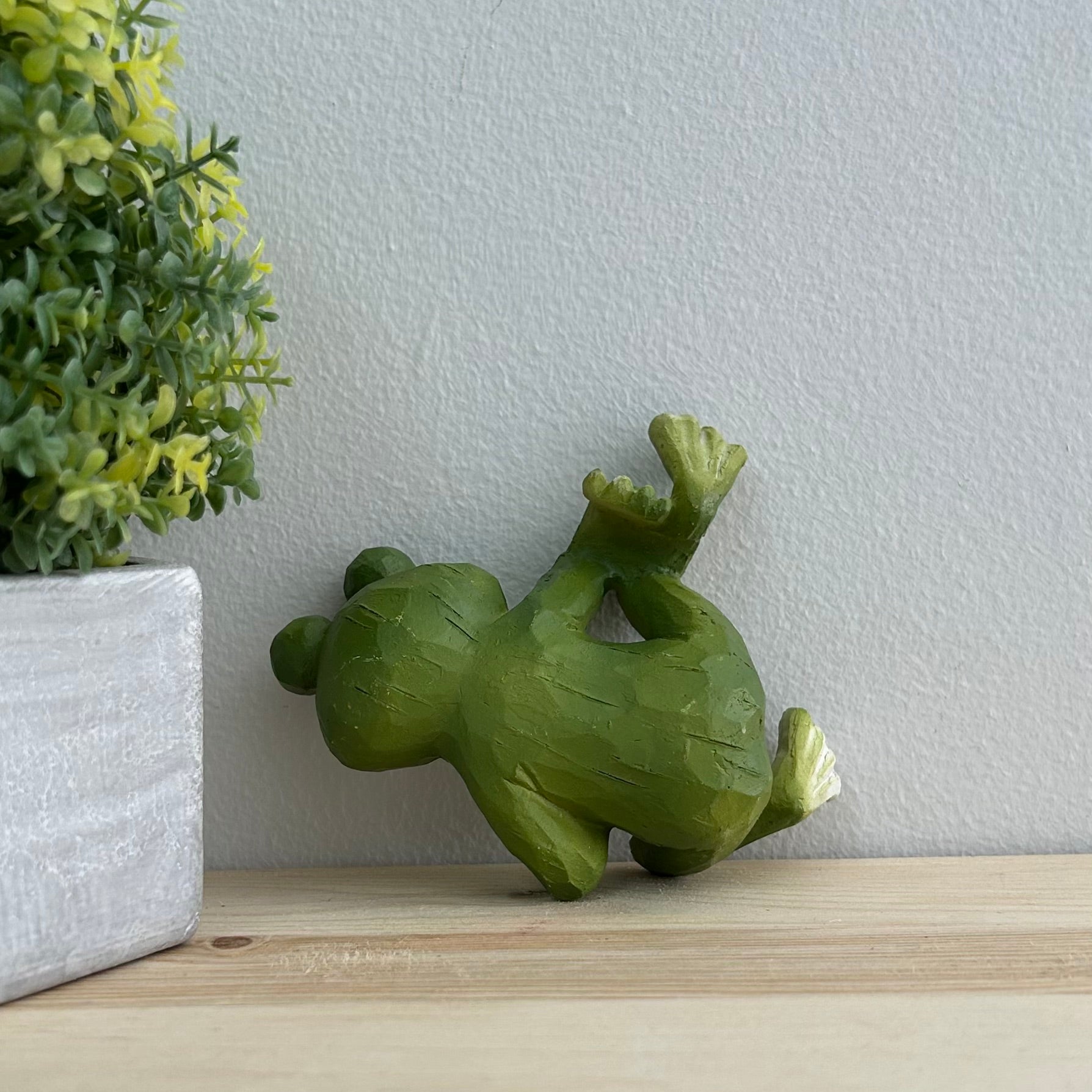 Frog Pot Clinger