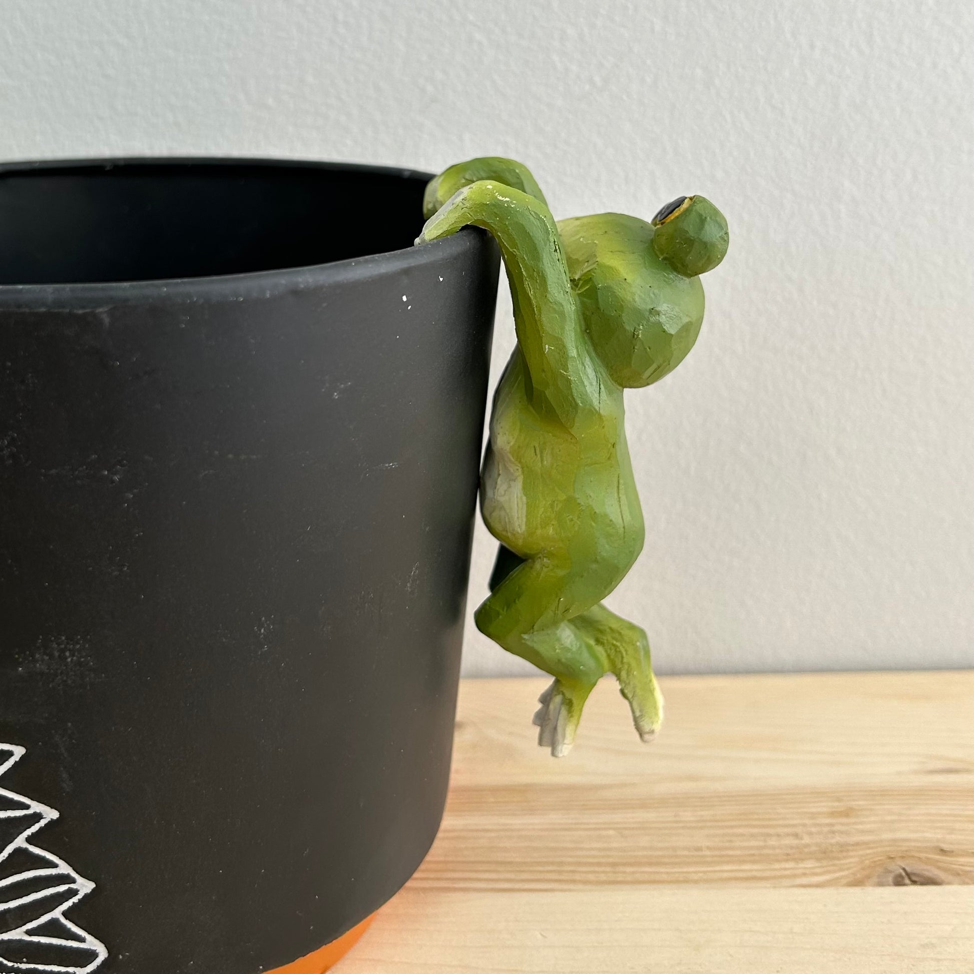 Frog Pot Clinger