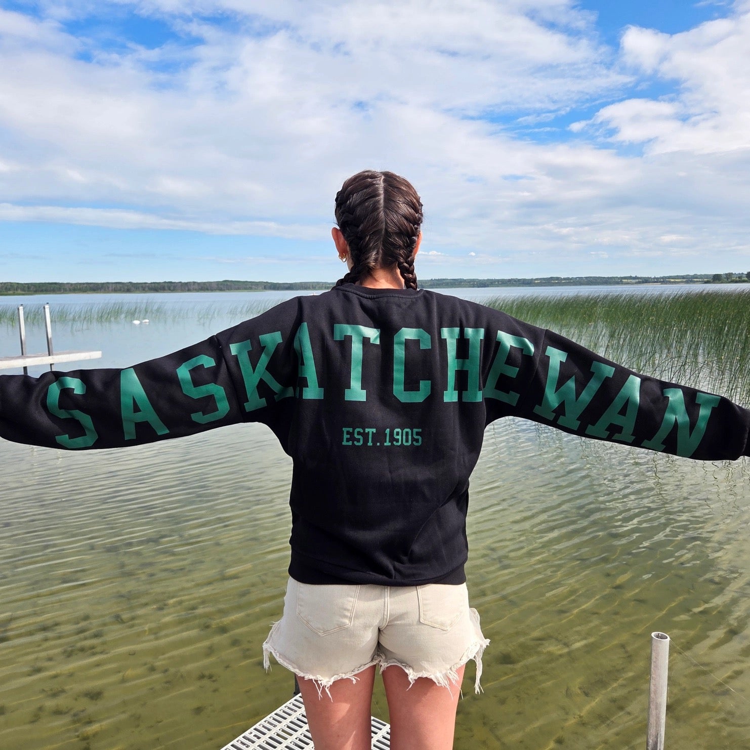 Saskatchewan Back Unisex Crewneck-Black