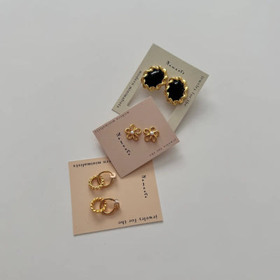 Arya Daisy Studs