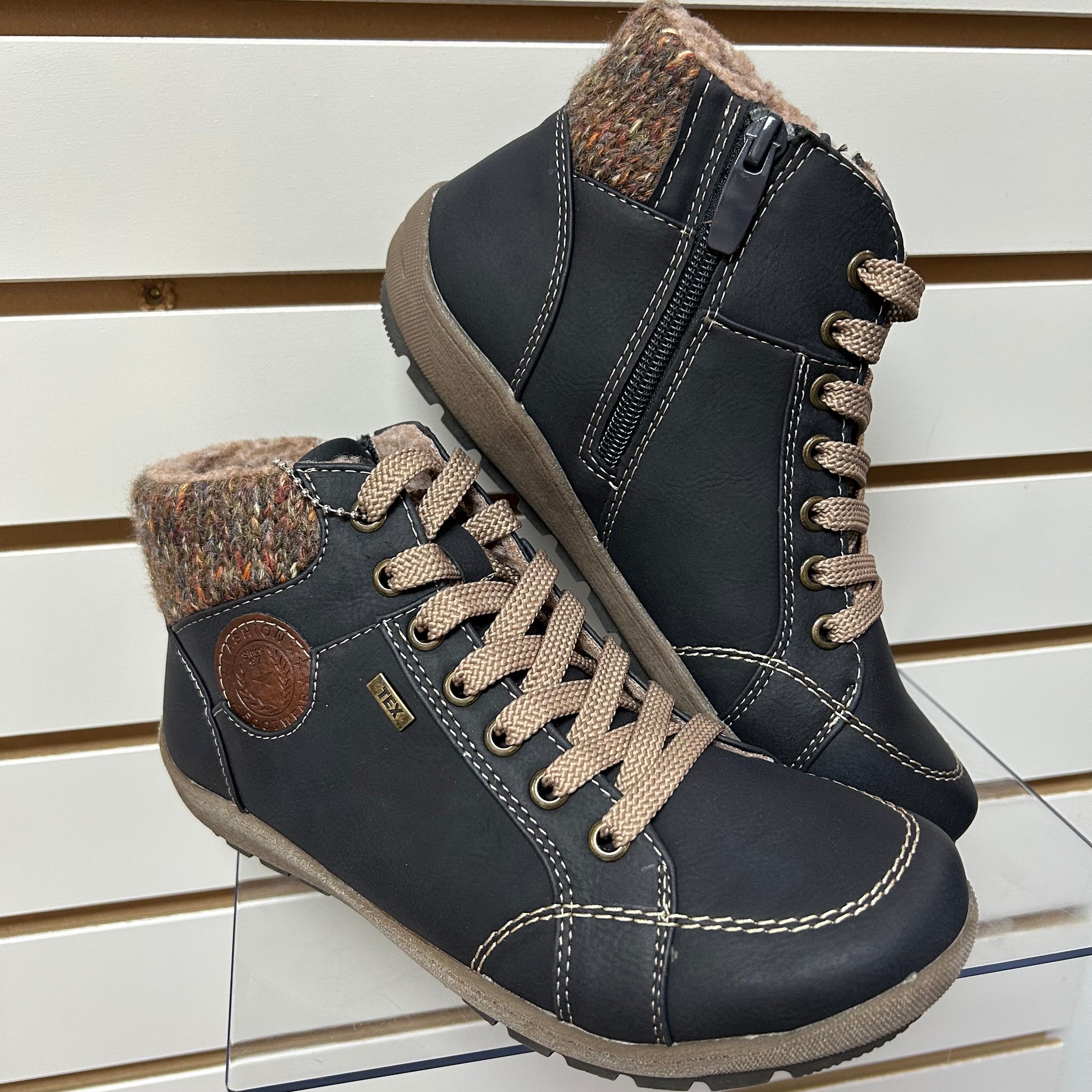 Landy- Navy